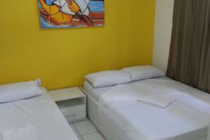 Room 11 of 32