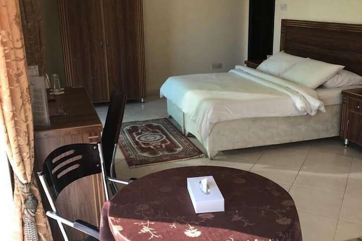 Room 8 of 31