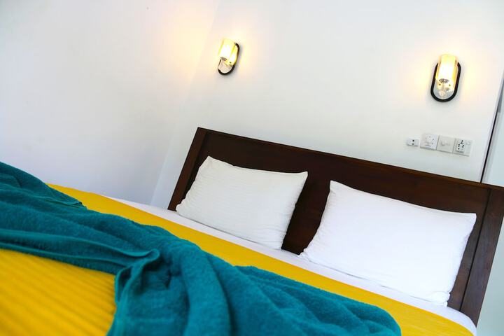 Room 14 of 34