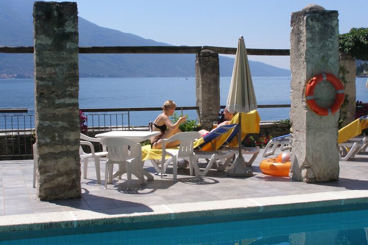 Pool 19 of 57