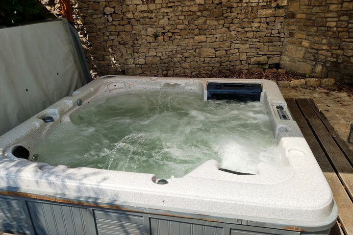 Pool 10 of 50