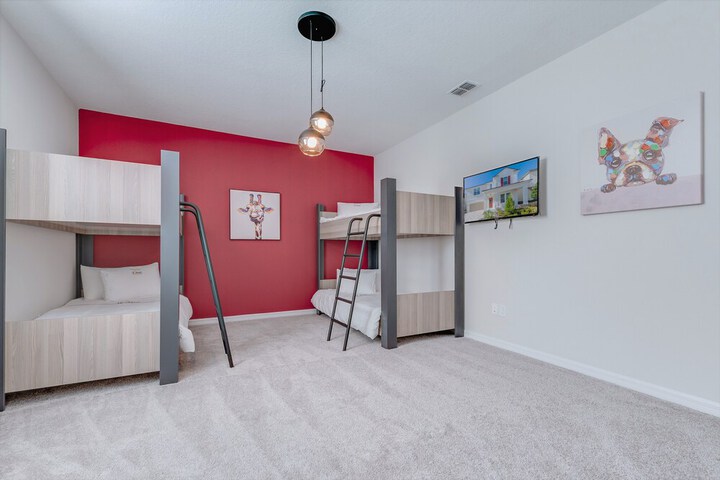 Room 14 of 84
