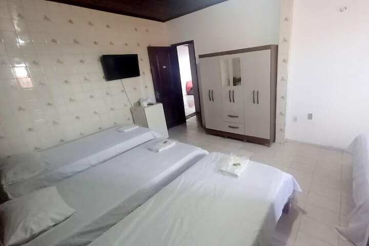 Room 27 of 36