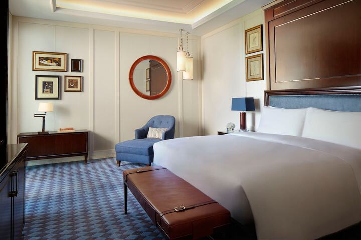 Room 12 of 86