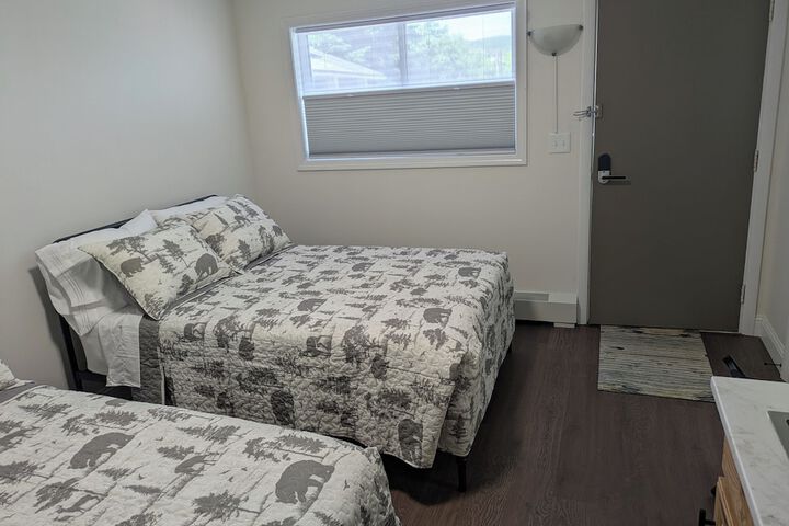 Room 28 of 46