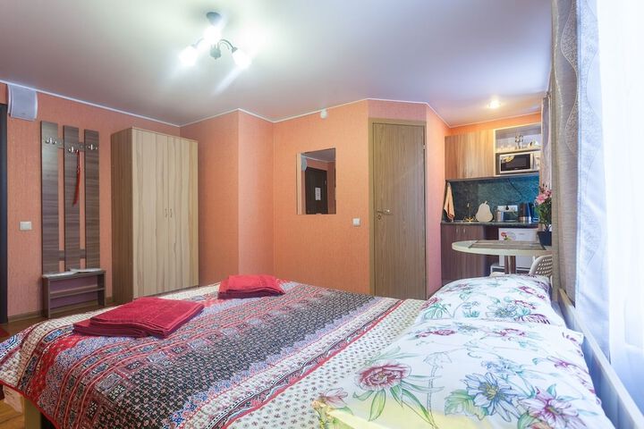 Room 8 of 89