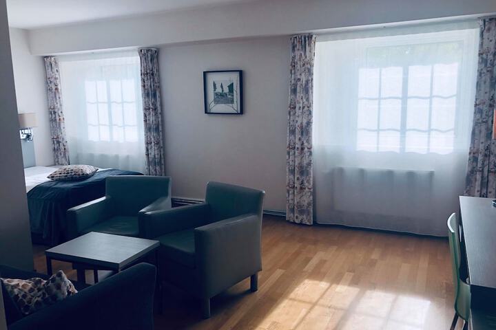 Room 41 of 73