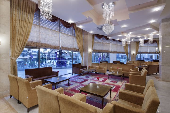 Guest Lobby