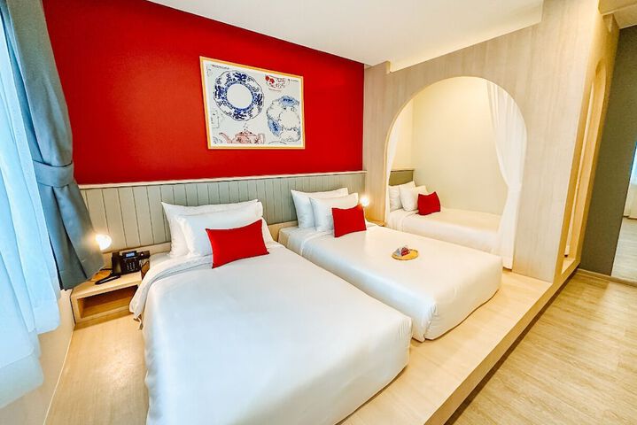Room 77 of 190