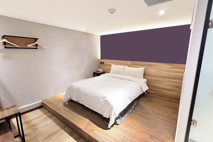 Room 43 of 78