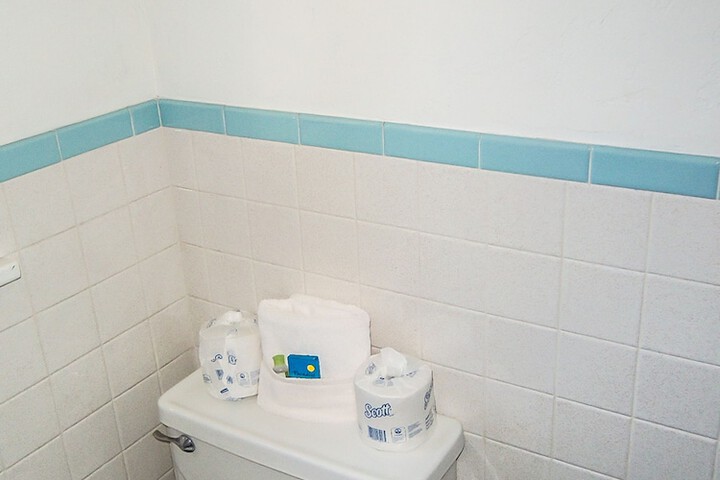 Room 48 of 83