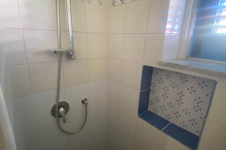 Room 16 of 87
