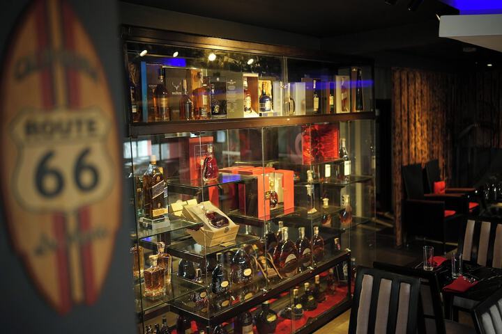 Lounge 67 of 77
