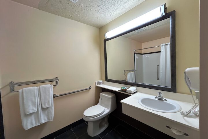 Room 43 of 51