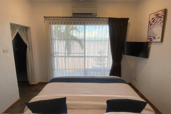 Room 15 of 86