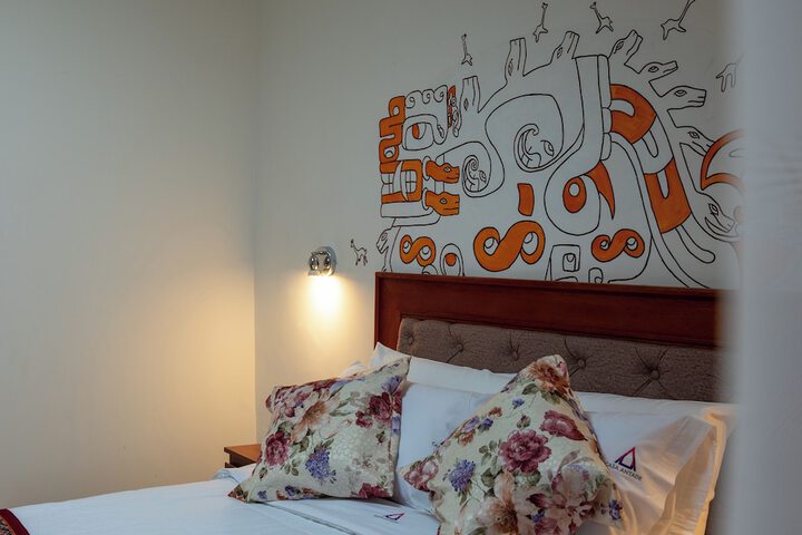 Room 85 of 182