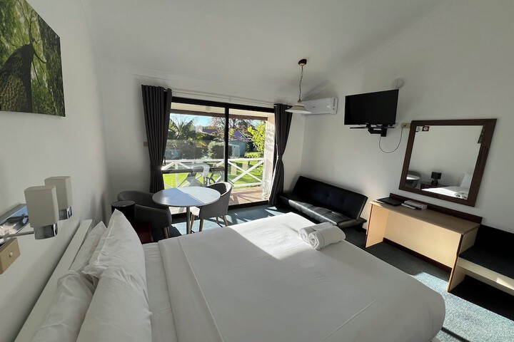 Room 9 of 59
