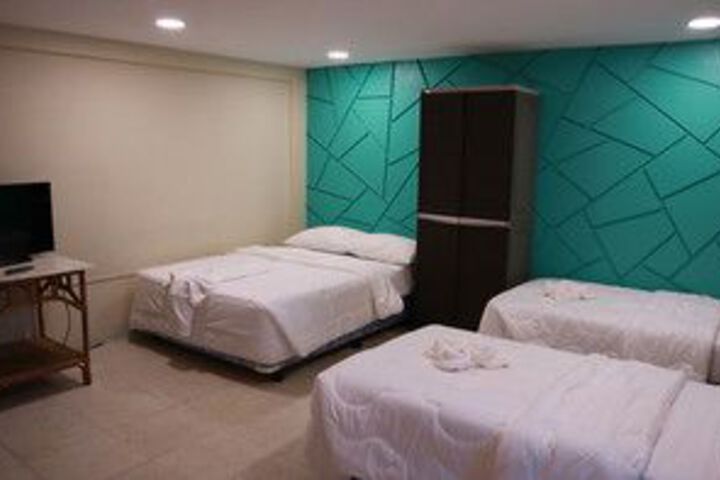 Room 14 of 36