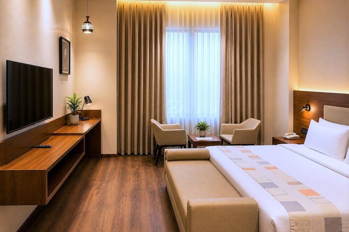 Room 20 of 53