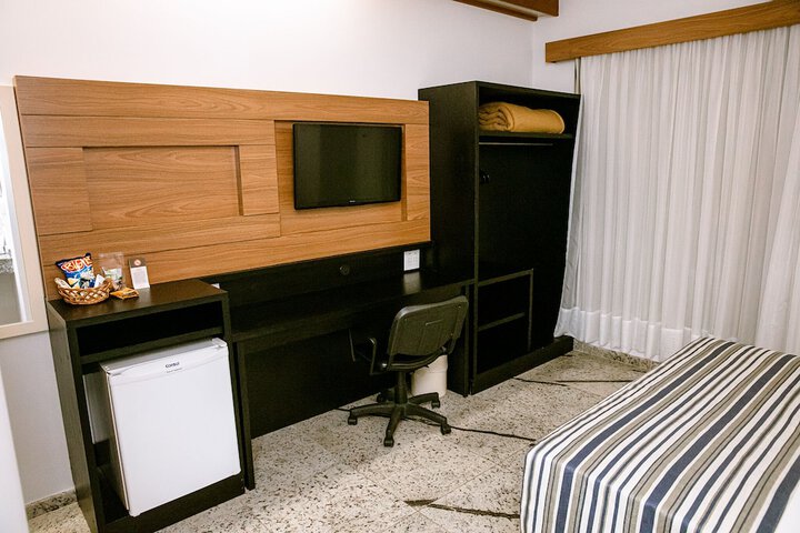 Room 5 of 42