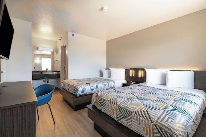 Double Room Disability Accessible (13 of 16)