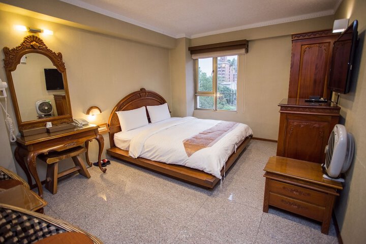 Room 6 of 139