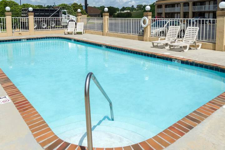 Pool 36 of 51