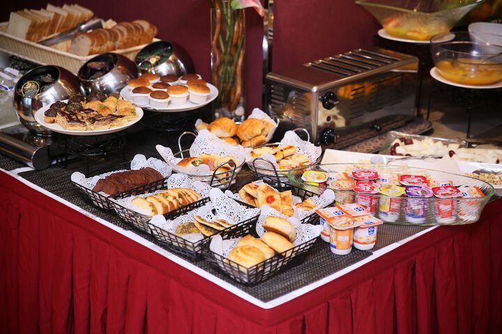 Breakfast/Coffee Service 37 of 43