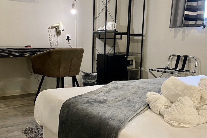 Room 44 of 87