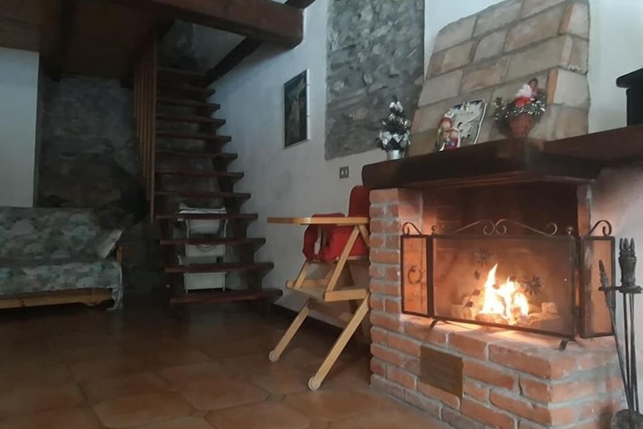 Room 9 of 9