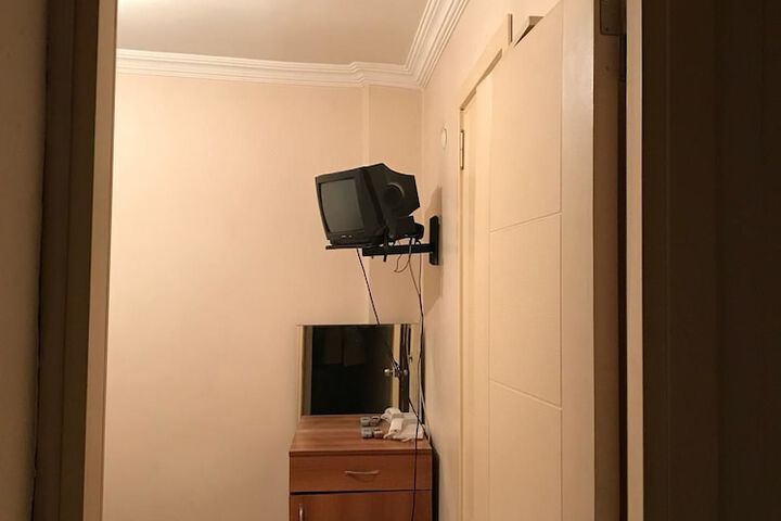 Room 12 of 15