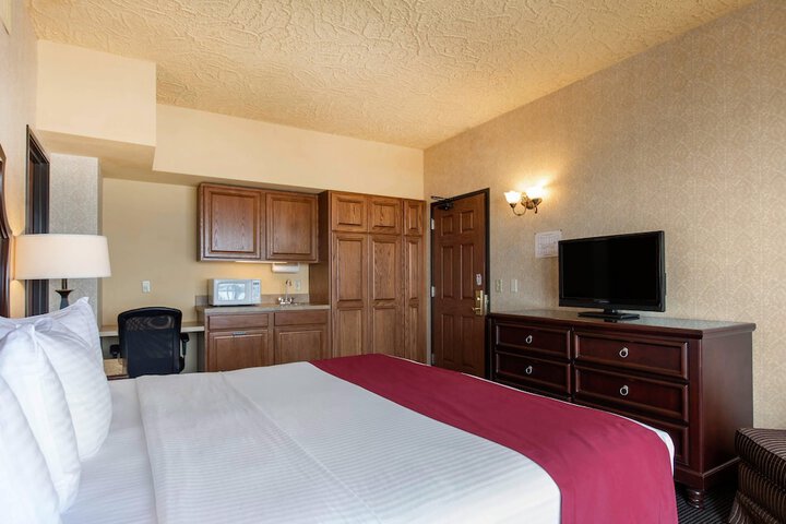 Room 20 of 80