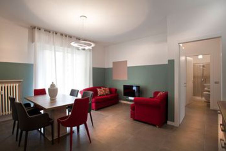 Room 33 of 36