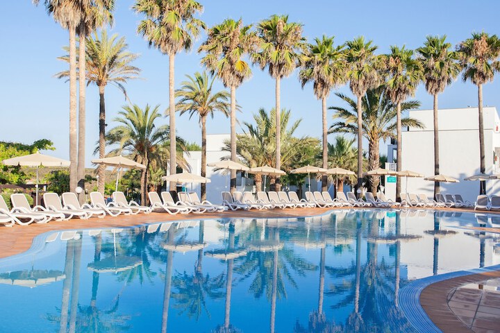 Pool Hotel