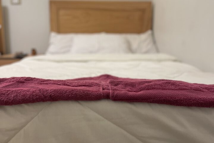 Room 27 of 37