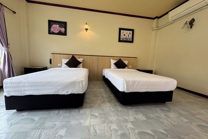 Room 7 of 62