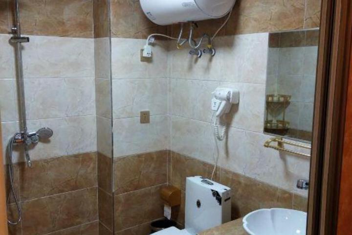 Lantongxiang Business Hotel