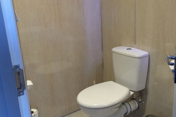 Room 5 of 22