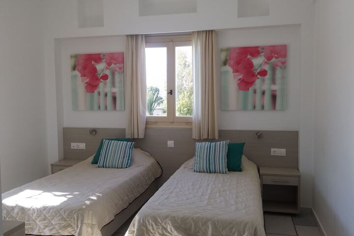 Room 9 of 52