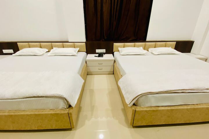 Room 9 of 61
