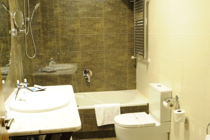 Bathroom Interior Photo