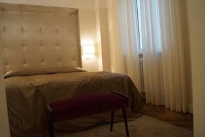 Room 13 of 25