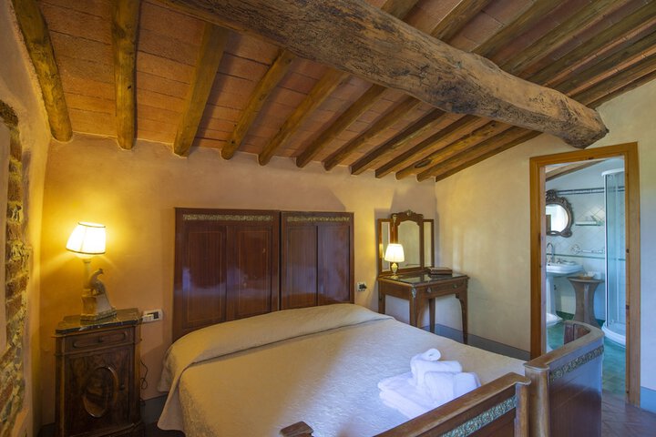 Room 11 of 29