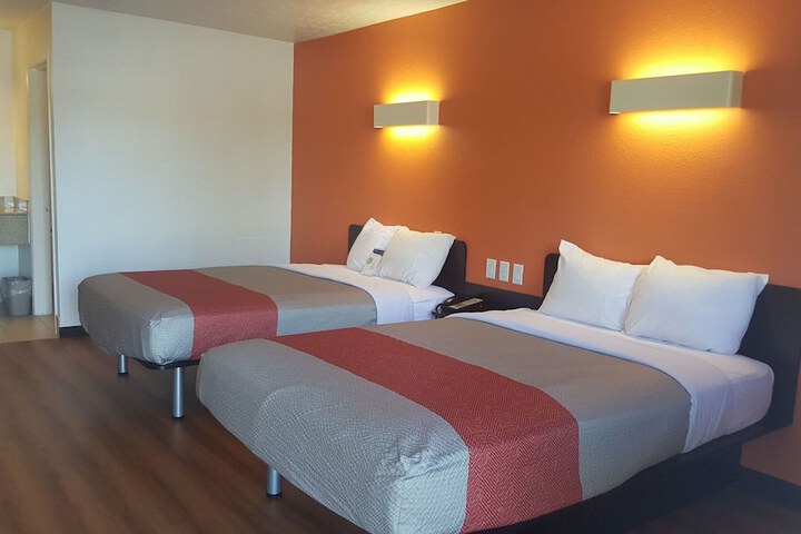 Room 21 of 60