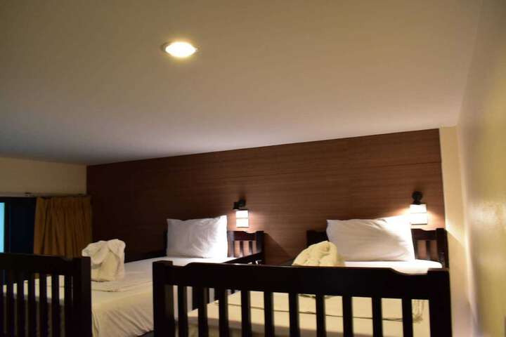 Room 12 of 50