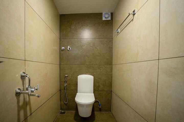 Room 15 of 20