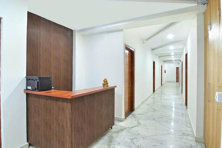 Hotel The Param Continental