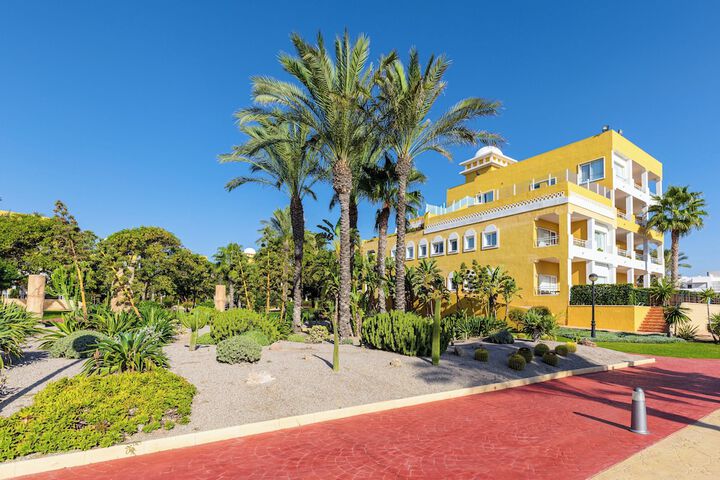 Hotel 92 of 101