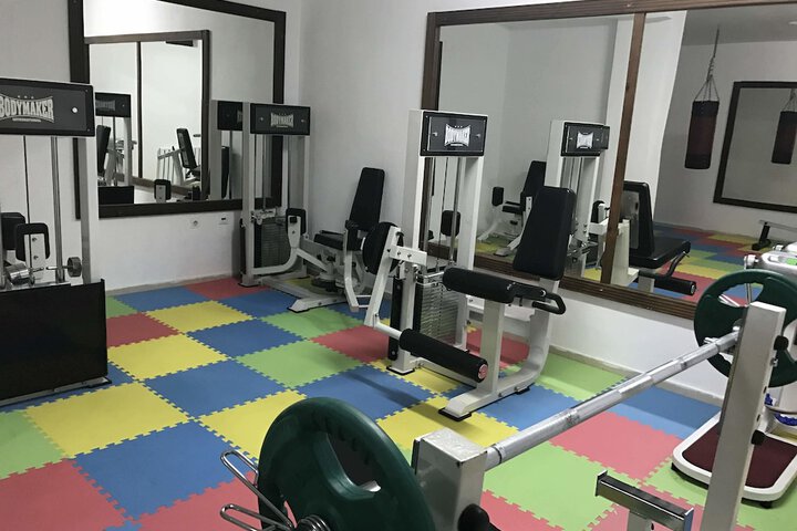 Room 32 of 48
