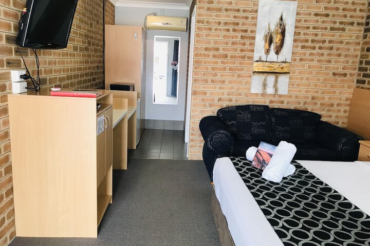 Room 40 of 152